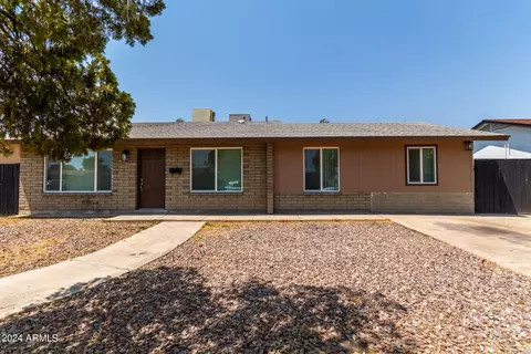 8406 W Roma Ave, Phoenix, AZ 85037