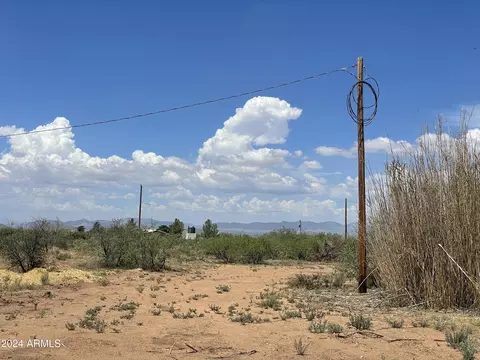 9048 E Uncle Curtis Ln #-, Pearce, AZ 85625 photo 5