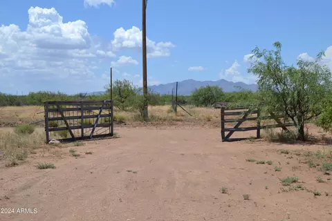 9048 E Uncle Curtis Ln #-, Pearce, AZ 85625 photo 16