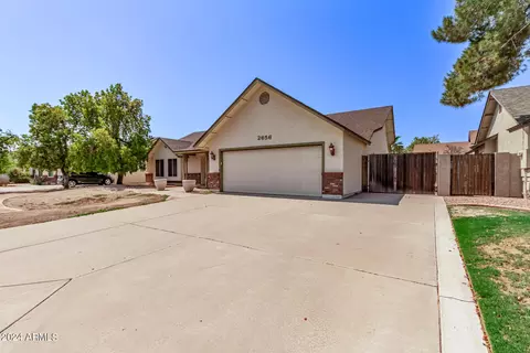 2656 Enrose St, Mesa, AZ 85213 photo 6