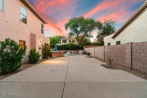 4512 E Robin Ln, Phoenix, AZ 85050 photo 24