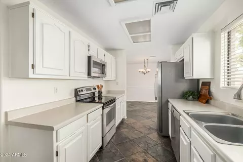 3854 E Tanglewood Dr, Phoenix, AZ 85048 photo 18