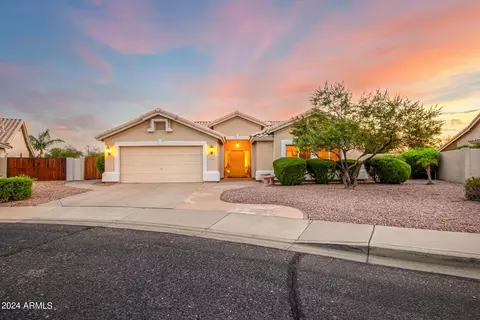 22348 N 70th Dr, Glendale, AZ 85310