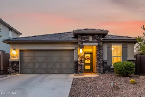 16536 W Winston Dr, Goodyear, AZ 85338