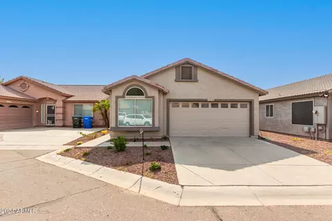 2135 E Danbury Rd, Phoenix, AZ 85022 photo 2