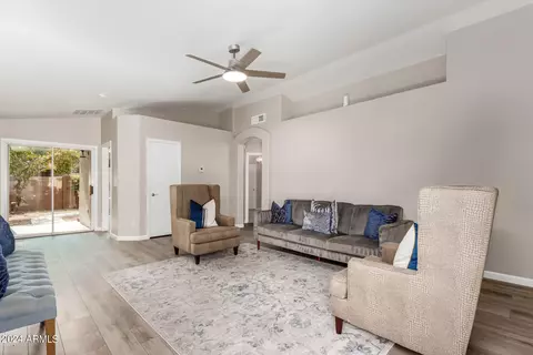 2135 E Danbury Rd, Phoenix, AZ 85022 photo 8