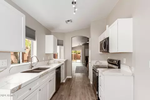 2135 E Danbury Rd, Phoenix, AZ 85022 photo 18