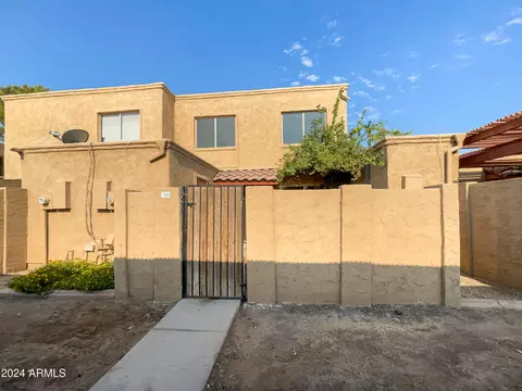948 S Alma School Rd #93, Mesa, AZ 85210