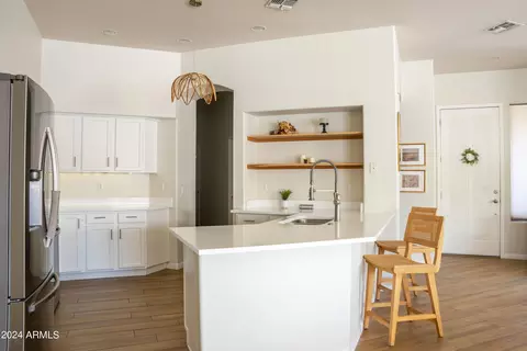 2223 E Valencia Dr, Phoenix, AZ 85042 photo 6