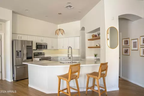 2223 E Valencia Dr, Phoenix, AZ 85042 photo 7