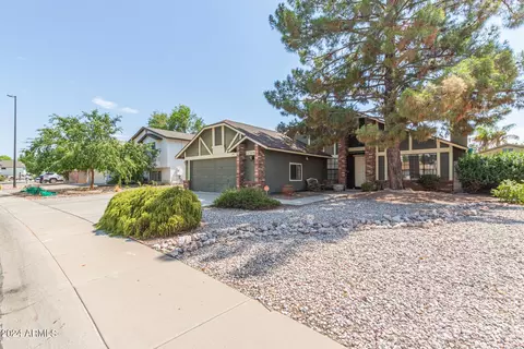 1124 N Palm St, Gilbert, AZ 85234