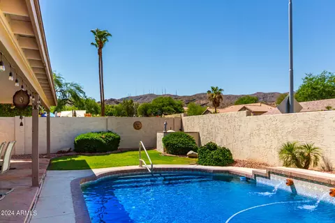 2430 E Cathedral Rock Dr, Phoenix, AZ 85048 photo 2