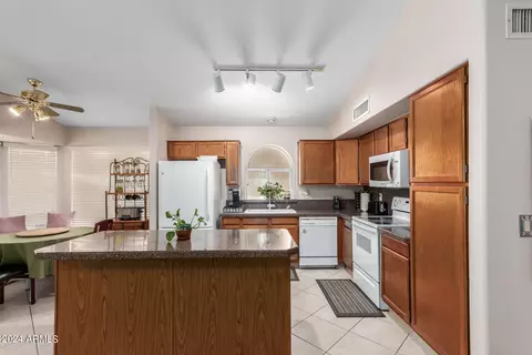 2430 E Cathedral Rock Dr, Phoenix, AZ 85048 photo 9