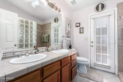 2430 E Cathedral Rock Dr, Phoenix, AZ 85048 photo 8