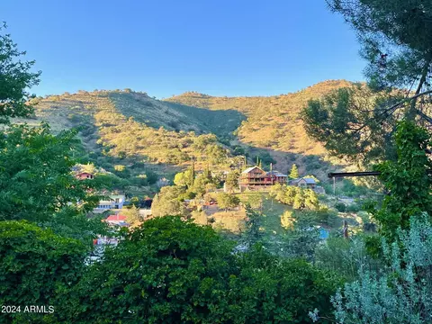 441 Roberts Ave, Bisbee, AZ 85603 photo 3