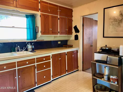 441 Roberts Ave, Bisbee, AZ 85603 photo 11