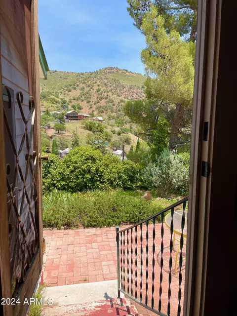 441 Roberts Ave, Bisbee, AZ 85603 photo 5