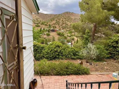 441 Roberts Ave, Bisbee, AZ 85603 photo 4