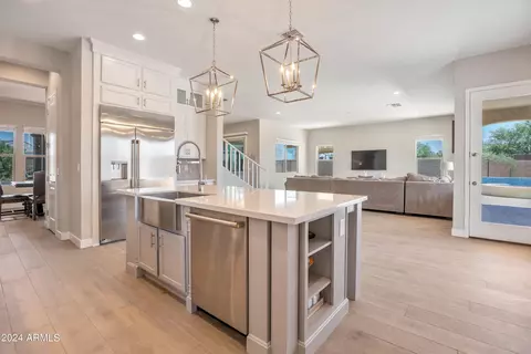 3523 E Cashman Dr, Phoenix, AZ 85050 photo 9
