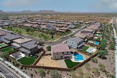 3523 E Cashman Dr, Phoenix, AZ 85050 photo 6