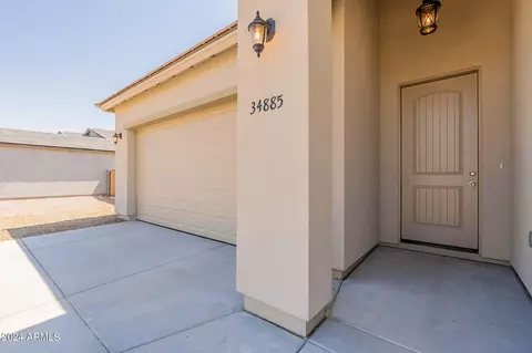 34885 N Palm Dr, San Tan Valley, AZ 85140