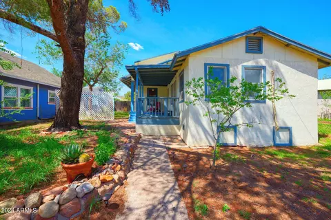523 Ruppe Ave, Bisbee, AZ 85603