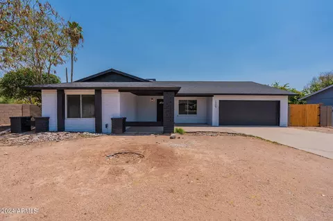 2239 S Date Cir, Mesa, AZ 85210