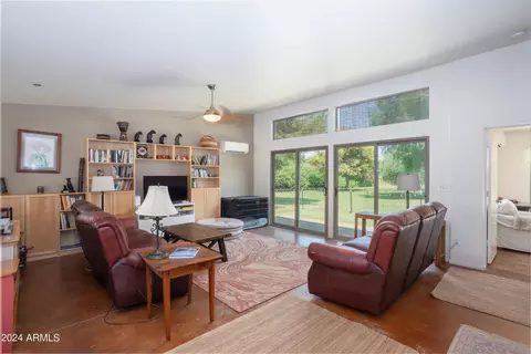 5625 S 27th Pl, Phoenix, AZ 85040 photo 12