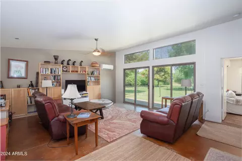 5625 S 27th Pl, Phoenix, AZ 85040 photo 13