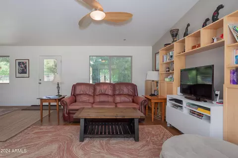5625 S 27th Pl, Phoenix, AZ 85040 photo 10