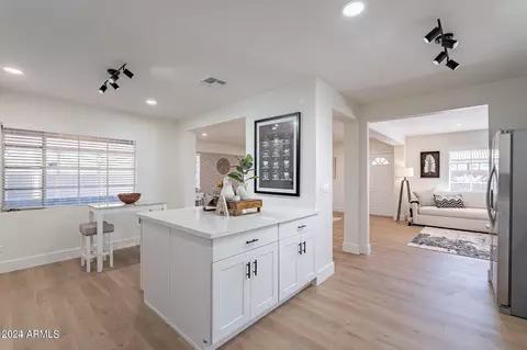 2302 E Palm Ln, Phoenix, AZ 85006 photo 14
