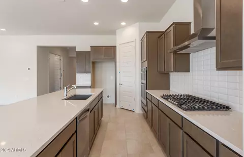 791 W Rock Needle Trl, Apache Junction, AZ 85120 photo 9