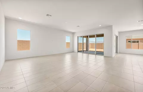 870 W Flatiron Trl, Apache Junction, AZ 85120 photo 13