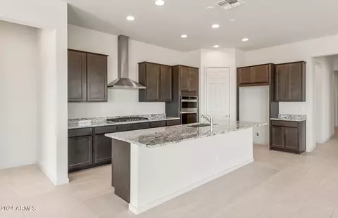870 W Flatiron Trl, Apache Junction, AZ 85120 photo 10