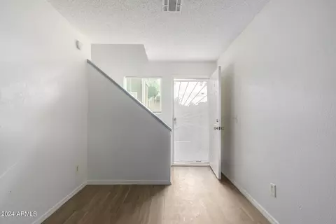 6911 W Devonshire Ave #1270, Phoenix, AZ 85033