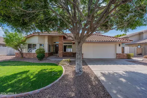 8035 S Kenwood Ln, Tempe, AZ 85284