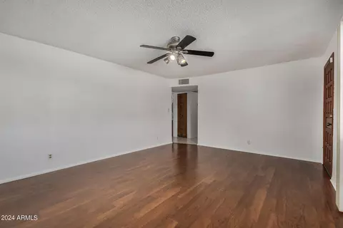 6586 E Delmon Dr, Mesa, AZ 85215 photo 3