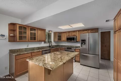 6586 E Delmon Dr, Mesa, AZ 85215 photo 5