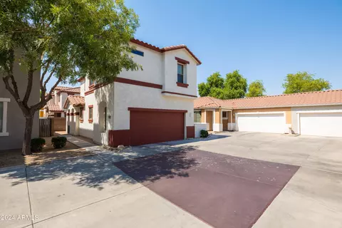 864 S Colonial Dr, Gilbert, AZ 85296 photo 2