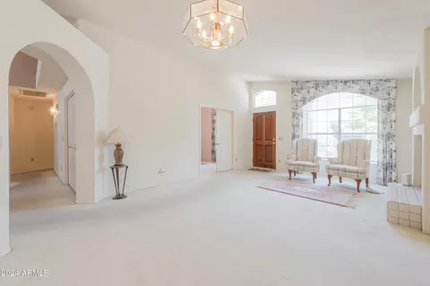 3607 E Topeka Dr, Phoenix, AZ 85050 photo 5
