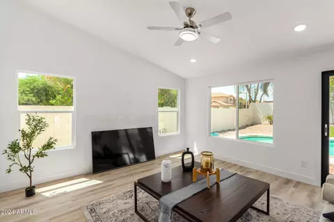4626 E Villa Maria Dr, Phoenix, AZ 85032 photo 17