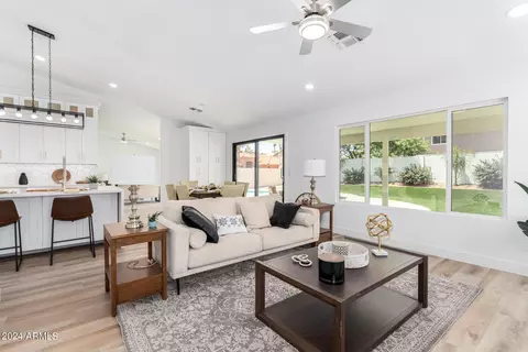 4626 E Villa Maria Dr, Phoenix, AZ 85032 photo 3