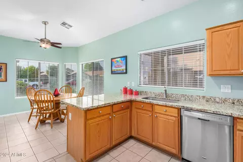 3259 E Thunderheart Trl, Gilbert, AZ 85297 photo 13