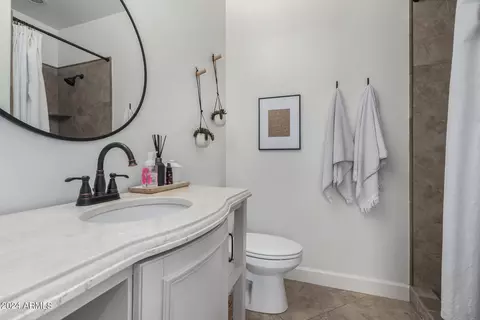 Bath - 3088 E Morrison Ranch Pkwy, Gilbert, AZ 85296 photo 9 of 10