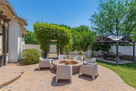 Exterior - 3088 E Morrison Ranch Pkwy, Gilbert, AZ 85296 photo 15 of 27