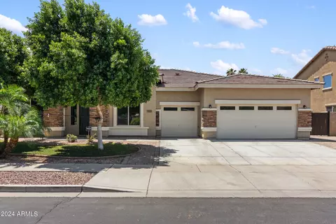 7825 W Rovey Ave, Glendale, AZ 85303