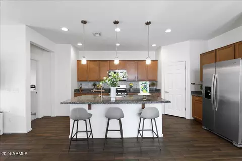 2313 E Beautiful Ln, Phoenix, AZ 85042 photo 11