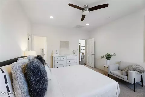 2313 E Beautiful Ln, Phoenix, AZ 85042 photo 14