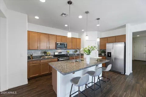 2313 E Beautiful Ln, Phoenix, AZ 85042 photo 8