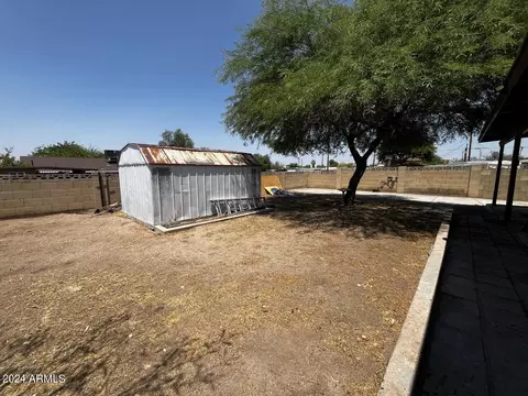 102 W Winston Dr, Phoenix, AZ 85041 photo 5